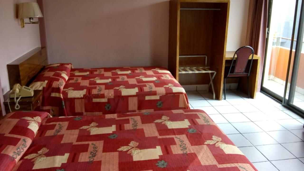 Hotel Palencia Gutierrez Zamora Exterior photo